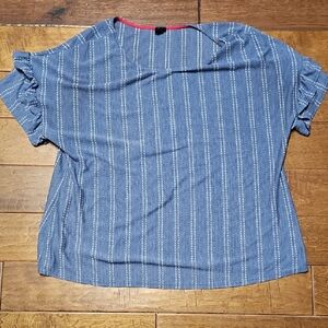 💝💝5/$25💝💝W5 Blue and White Striped Blouse with Ruffle Sleeves
